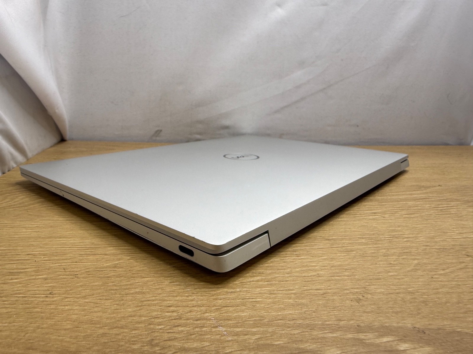 Dell XPS 9320 – Intel i7-1260P 16GB RAM 1TB SSD, 4K+ Touch Display, Windows 11 P