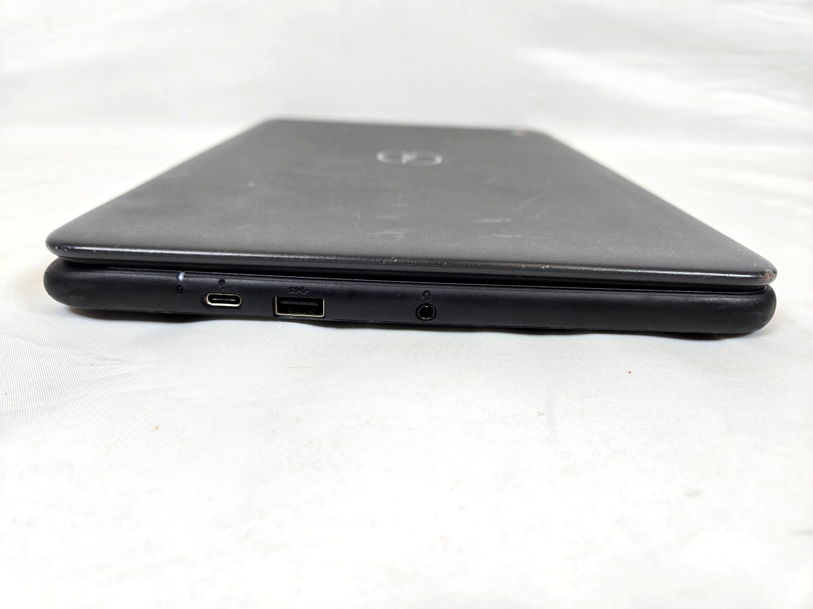 Dell Chromebook 3100 11.6″ intel celeron/ 4GB RAM / 16GB eMMC *READ*