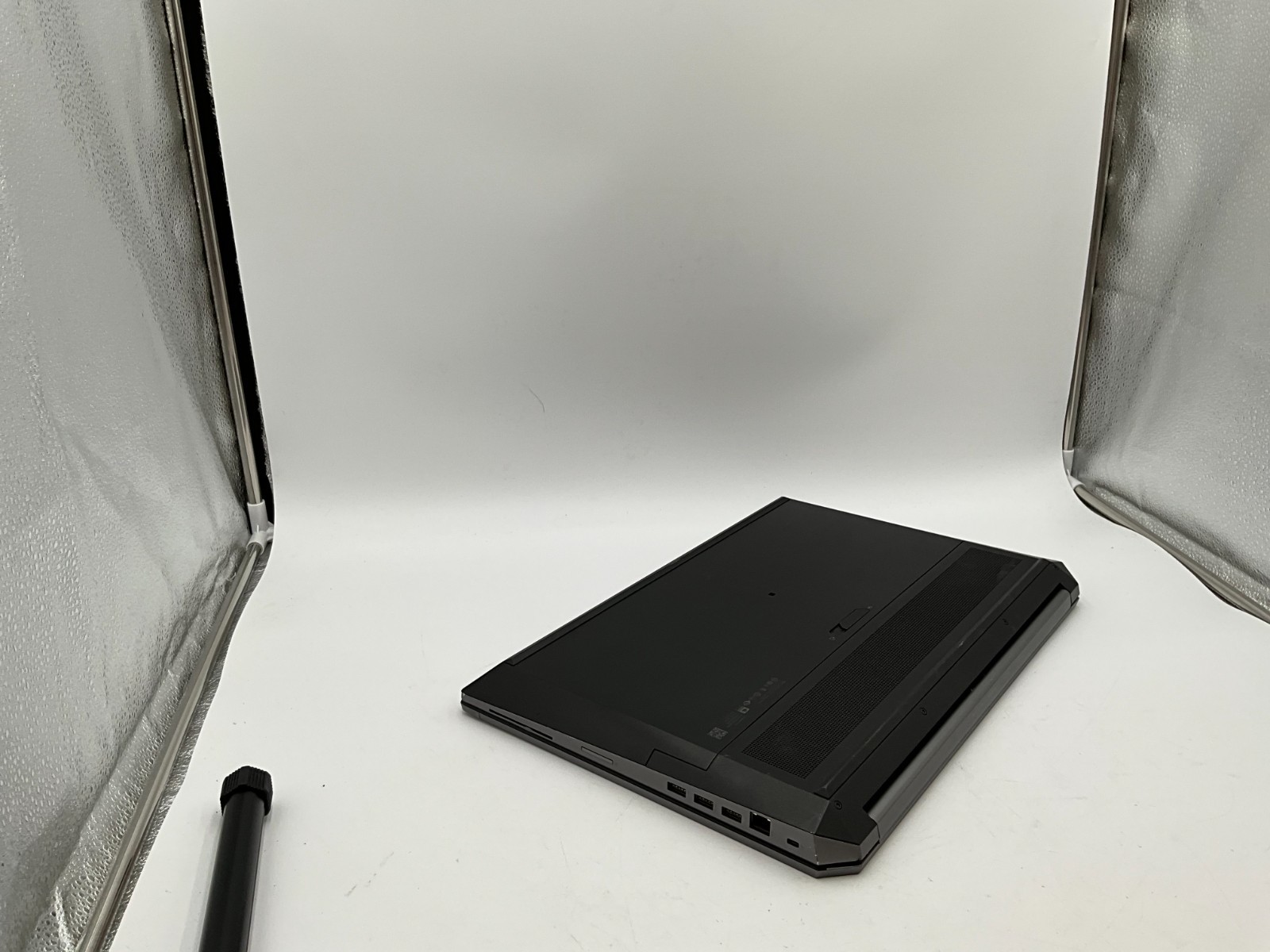 HP ZBook 17 G5 5JQ94US i7-8850H 2.60g 64GB 1tb/512 Win11 laptop 5CD9165YYB