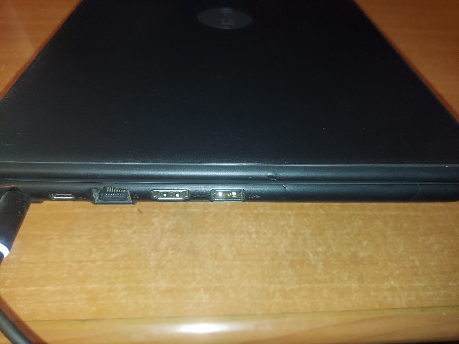 Dell Latitude Touchscreen 3310 13.3″ i5 4GB RAM 256GB SSD Windows HDMI Black