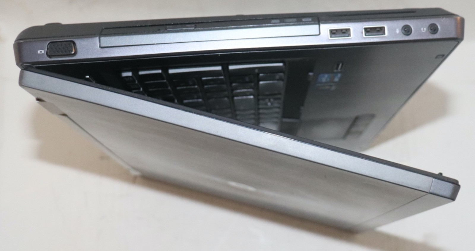 HP EliteBook 8770w|Intel Core i5@2.60 GHz|8GB RAM|1 TB HDD|Win 7 Pro|Webcam