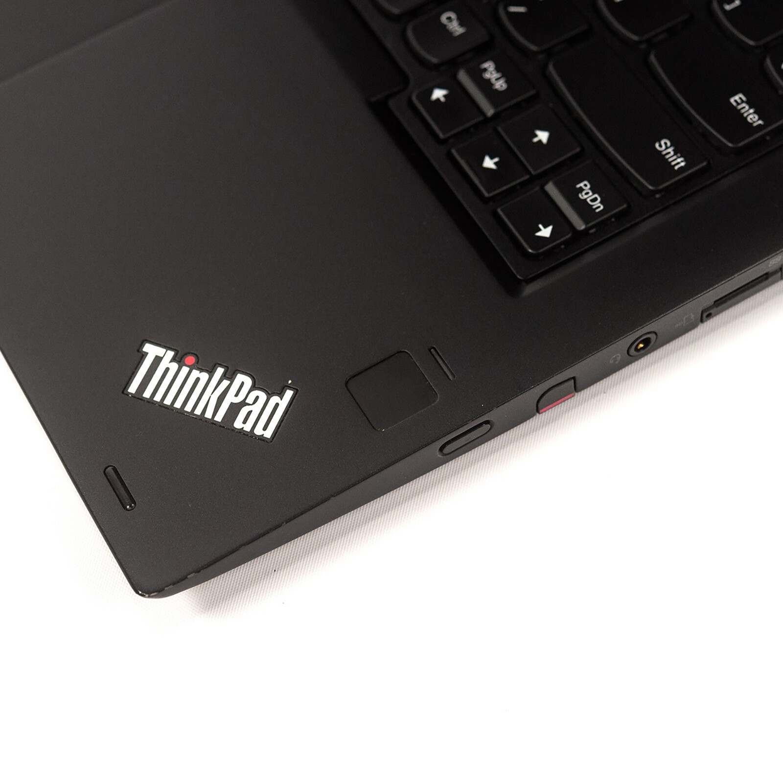 Lenovo ThinkPad X380 Yoga 13.3″ FHD Touch 2in1 i5-8350u 1.7GHz 8GB 256GB W10P
