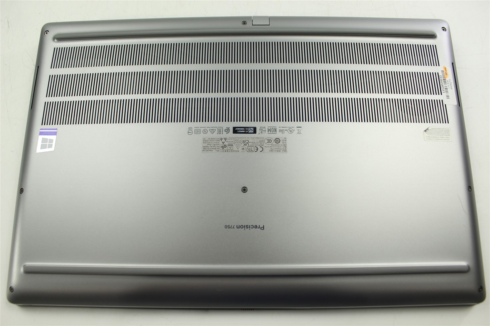 Dell Precision 7750 17.3″ FHD i7-10875H 2.3GHz 512GB SSD 64GB RAM W11P RTX 4000