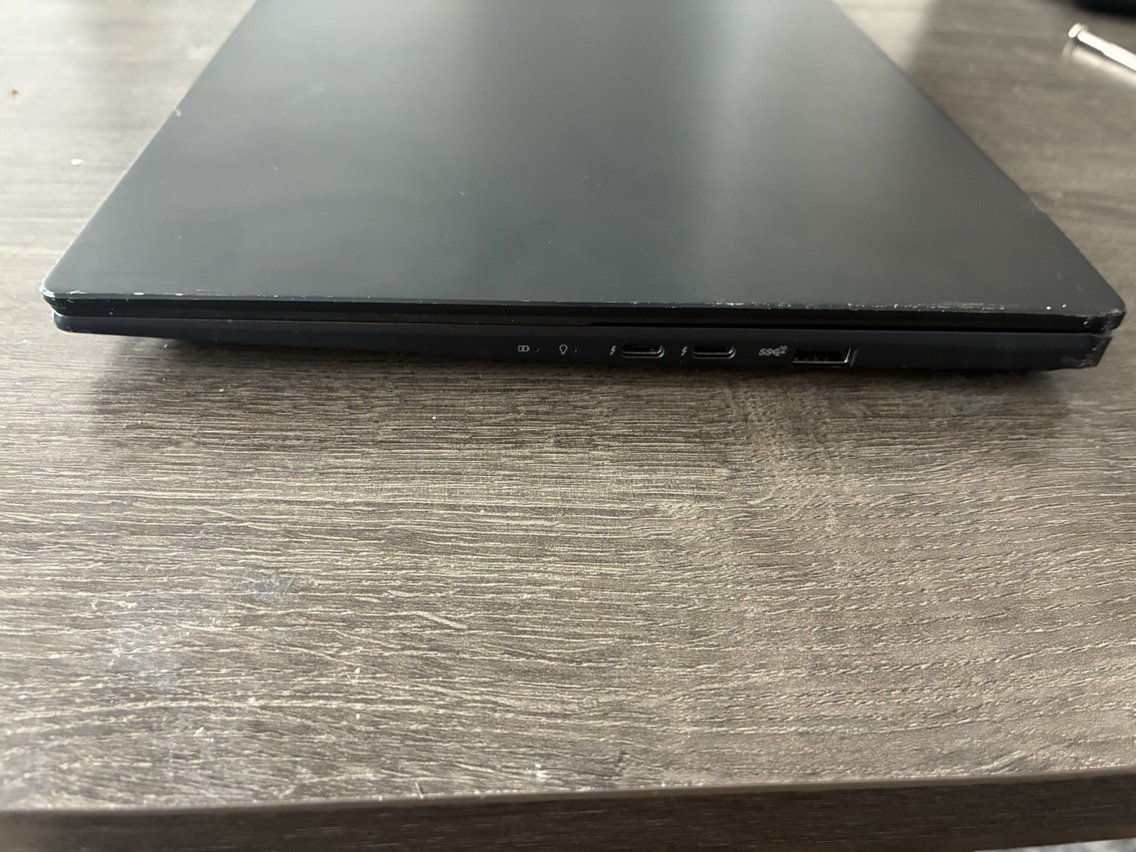 Asus Zenbook Pro 14 Duo QHD+ TOUCH 2.6 GHz i9-13900H 8GB/ No SSD/ RTX 4060, Read
