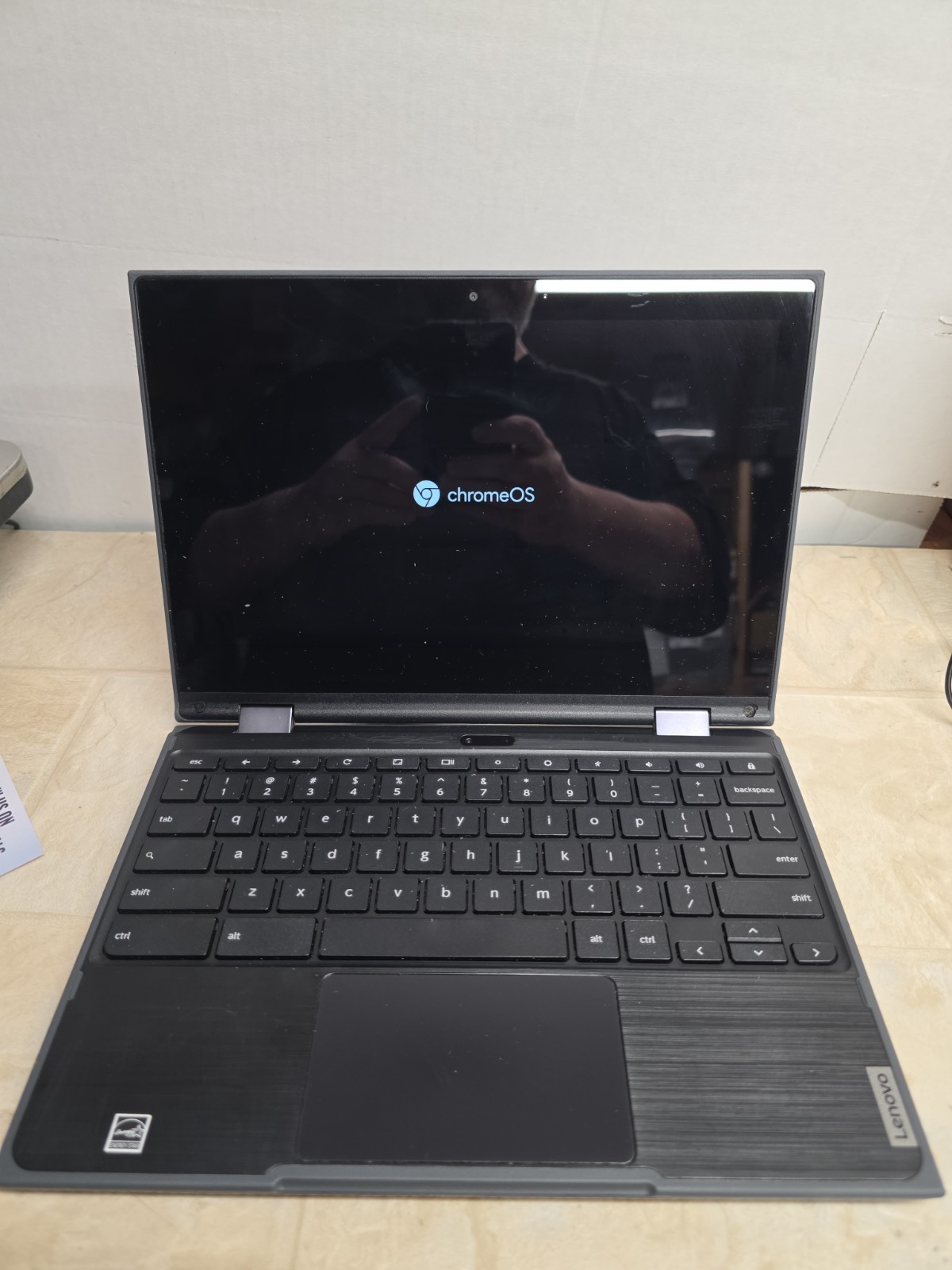 Lenovo (Chromebook) 500e Gen2 81MC004WUS 4GB 32GB WiFi 2 In 1 Touchscreen