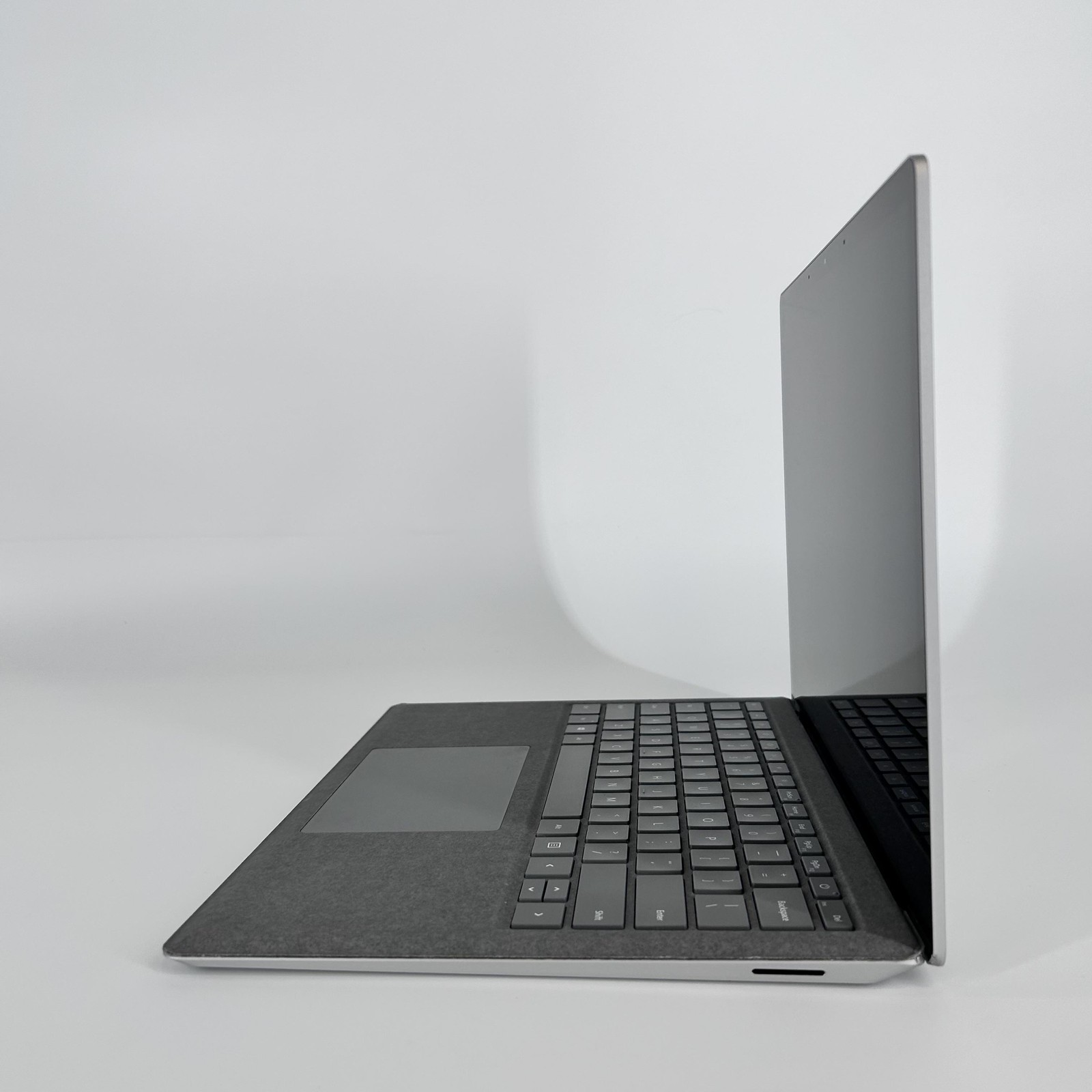 Microsoft Surface Laptop 3 13 2K TOUCH i7-1065G7 16GB 512GB SSD – GOOD
