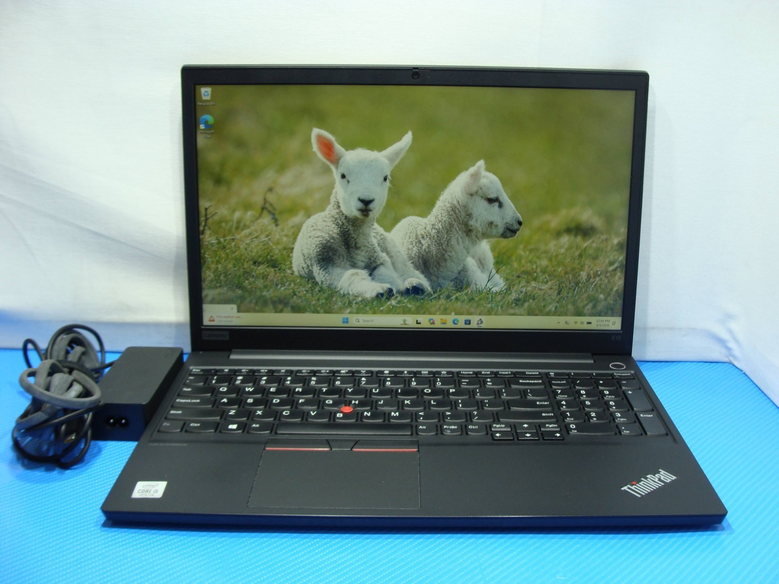 Lenovo ThinkPad E15 15.6″FHD Intel i5-10210U 1.6Ghz 8GB 256GB Windows 11 Pro +PA