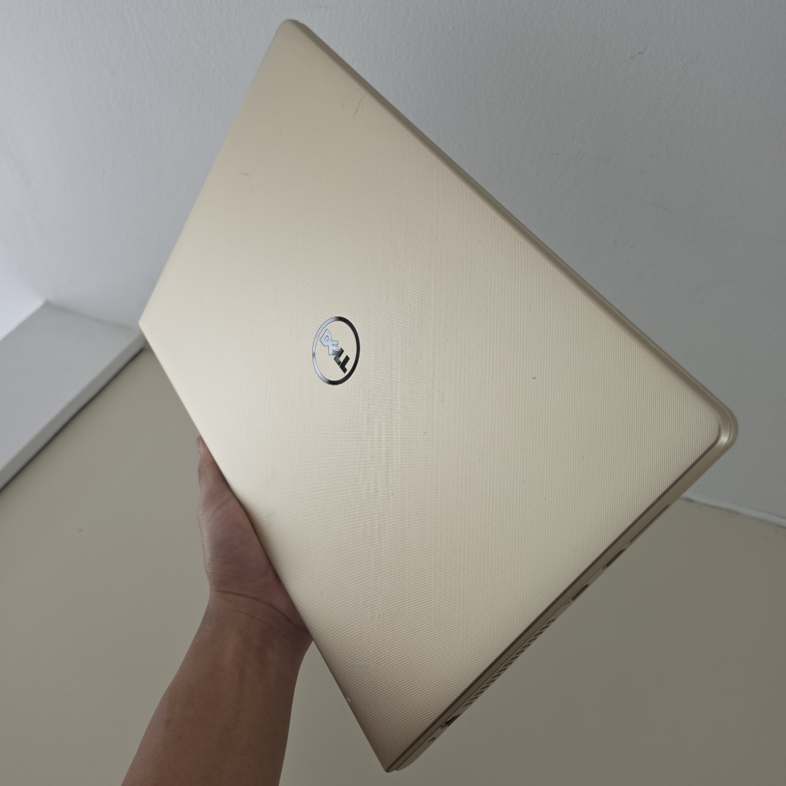15.6″ DELL Inspiron 5555 Laptop – A8-7410 – 12GB RAM – 500GB HDD – Ion Gold
