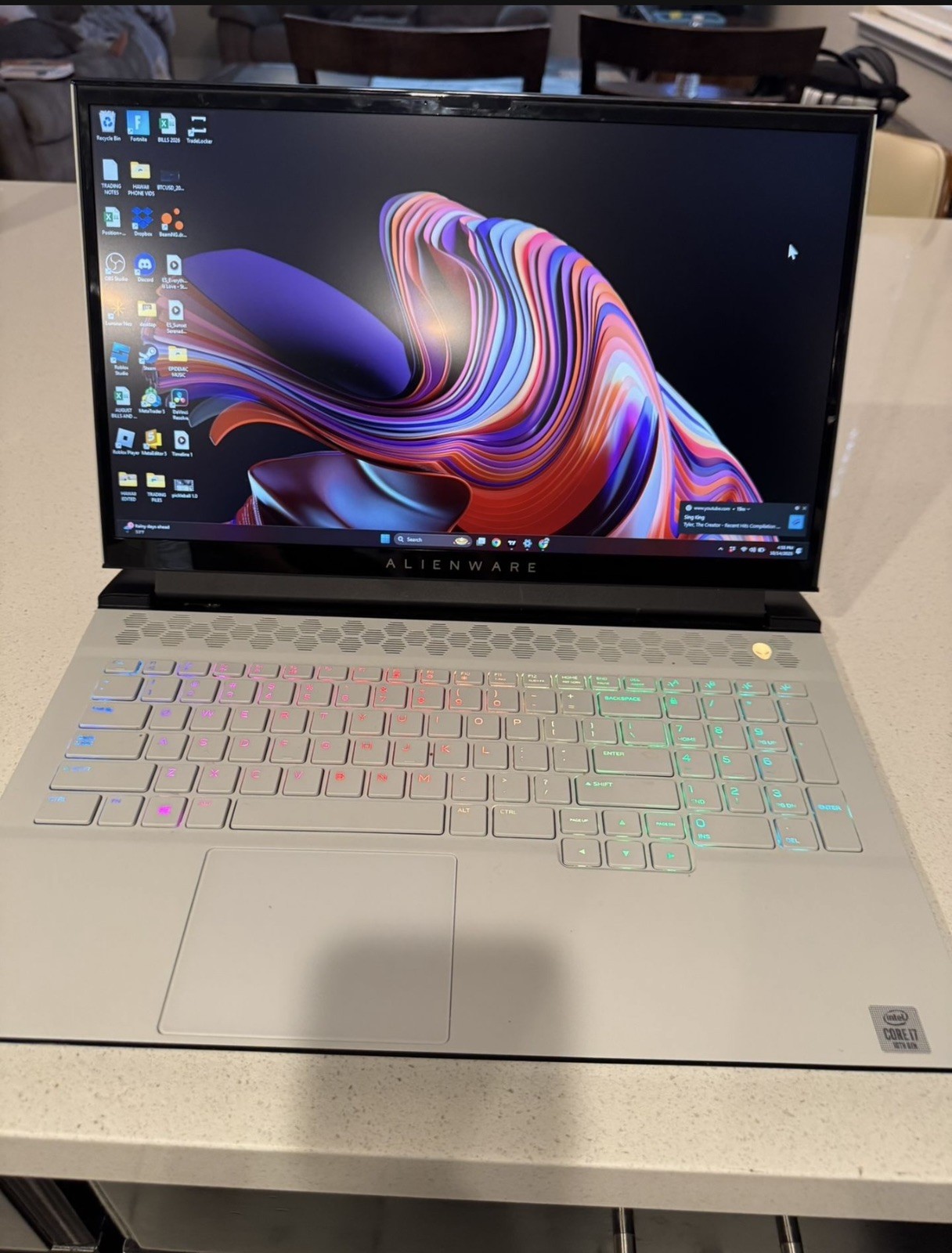 Alienware M17 R3 17.3 inch (1TB, Intel Core i7 10th Gen., 16GB) Gaming Laptop