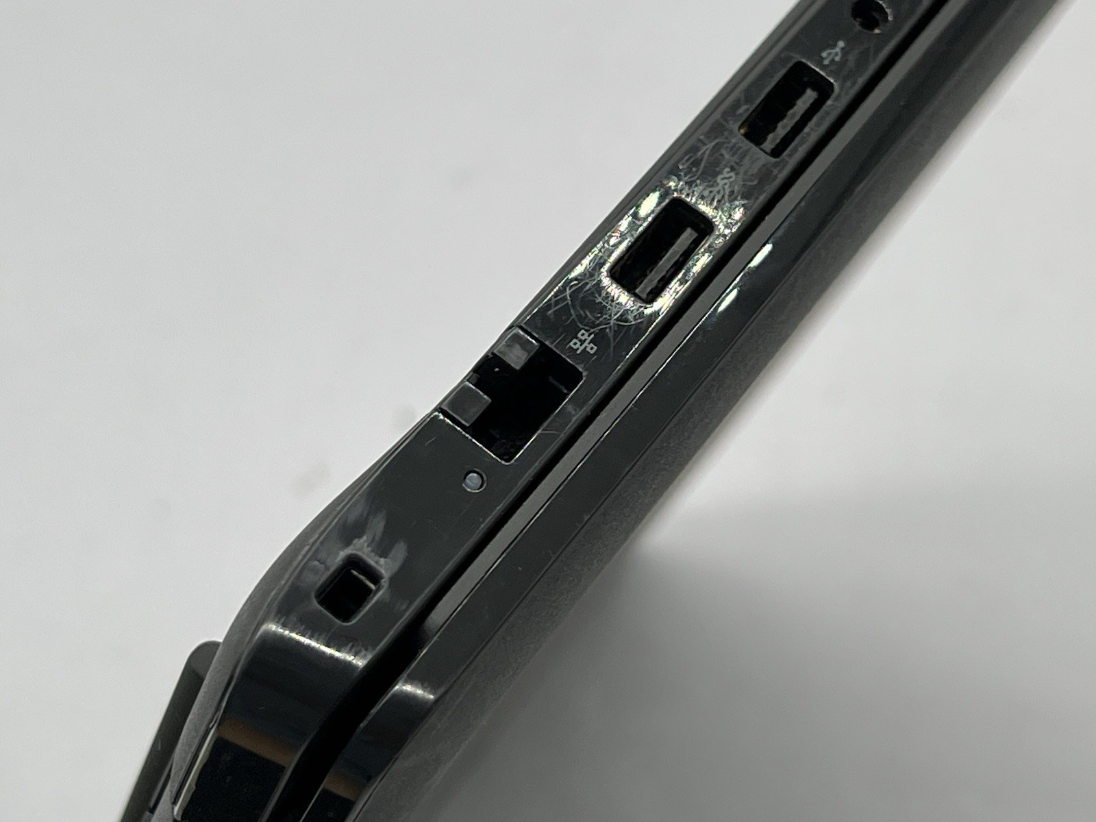 Dell Latitude 3420, i5-1135G7, @ 2.40GHz, 16GB RAM, 256GB NVMe-No OS/Adapter