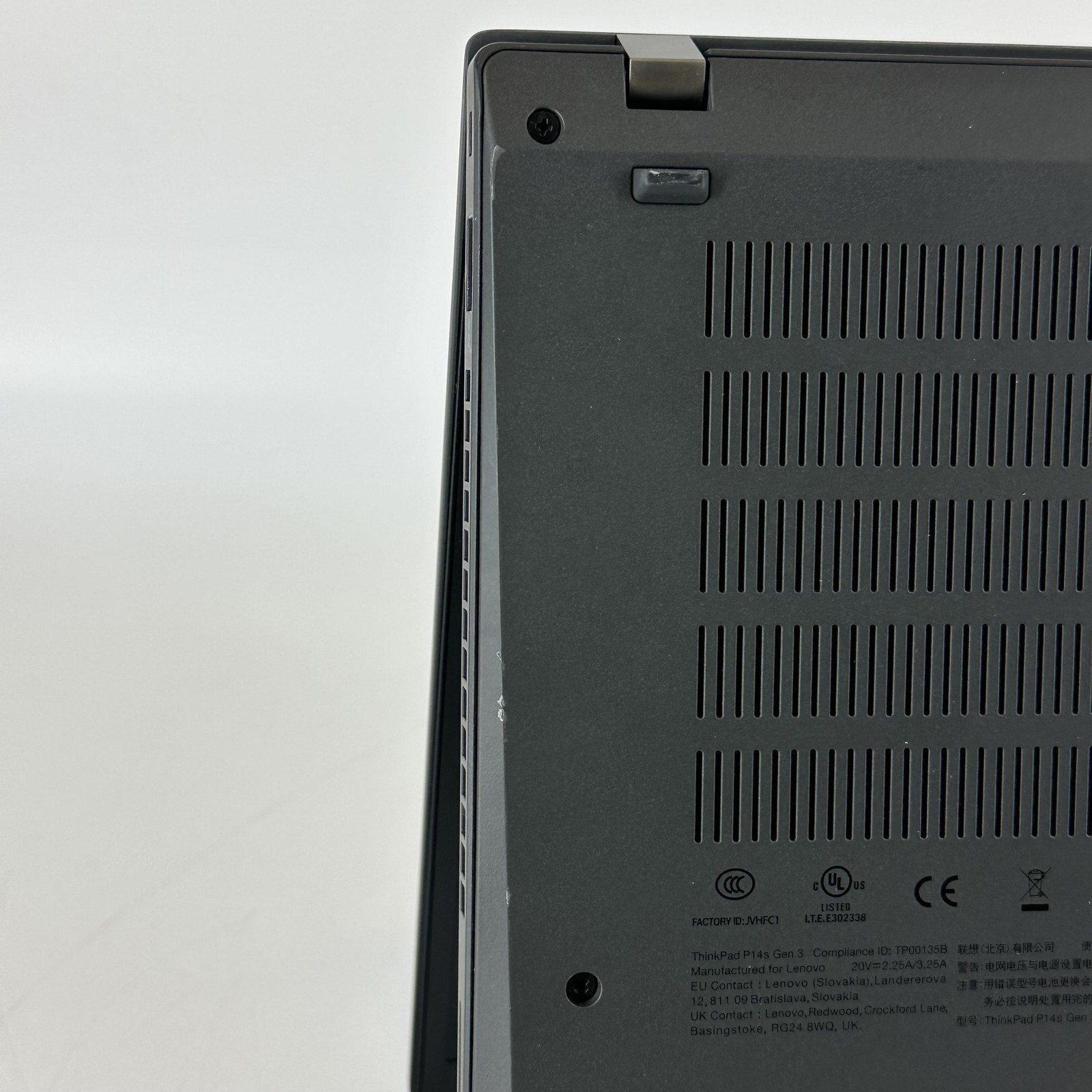 Lenovo ThinkPad P14s Gen 3 Black FHD+ 2.7 GHz Ryzen 7 PRO 6850U 16GB 512GB SSD