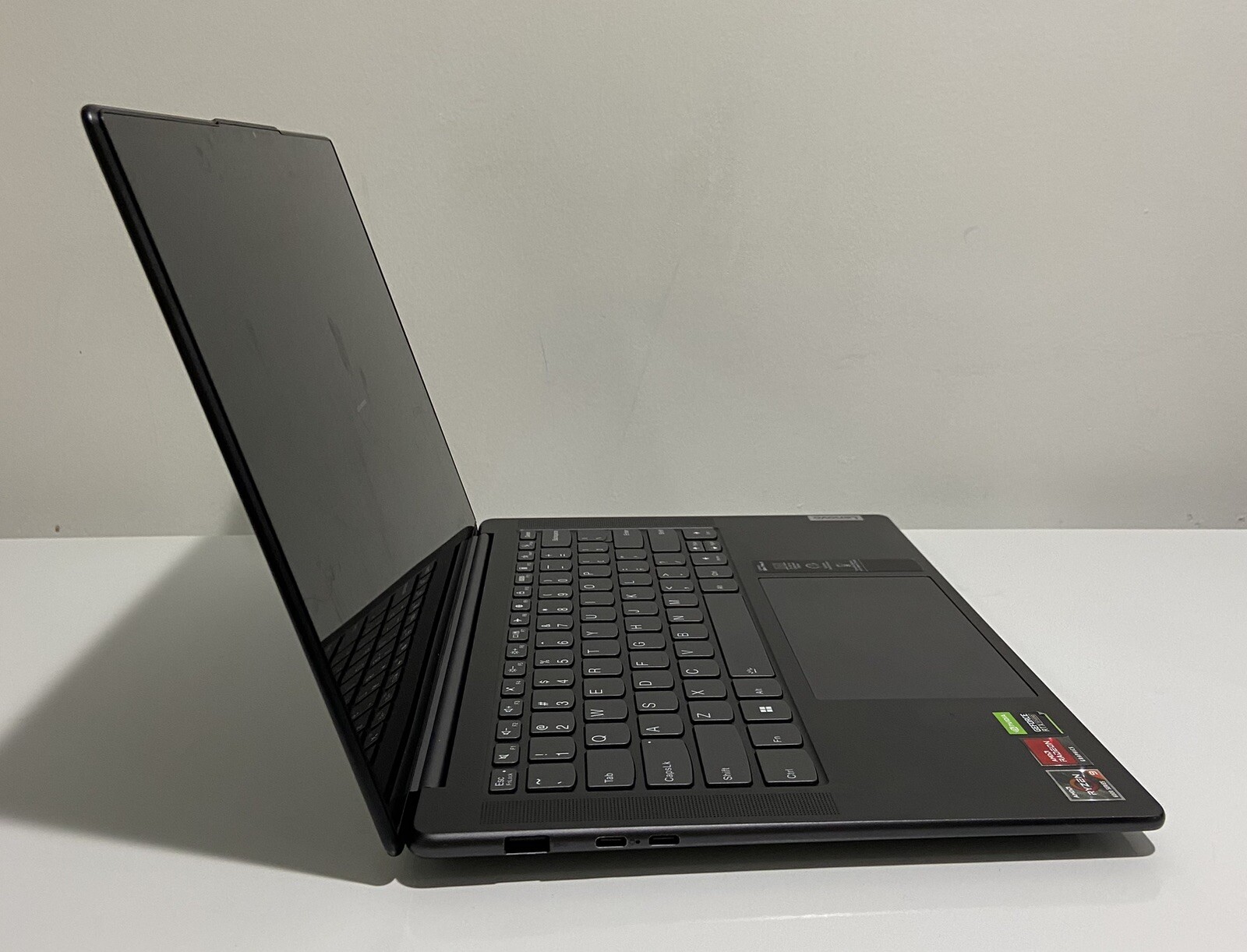 Open Box great condition Dark Gray Lenovo Slim 7 prox 14ARH7 14.5″