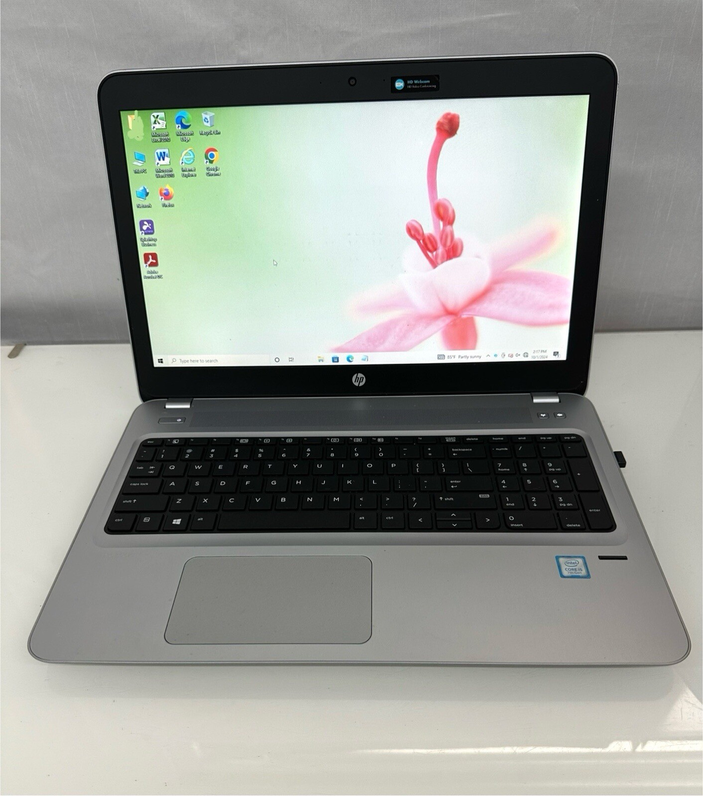 HP ProBook 450 G4 Core i5-7200U @ 2.50GHz 4.00GB RAM 256GB SSD Winsows 10Home