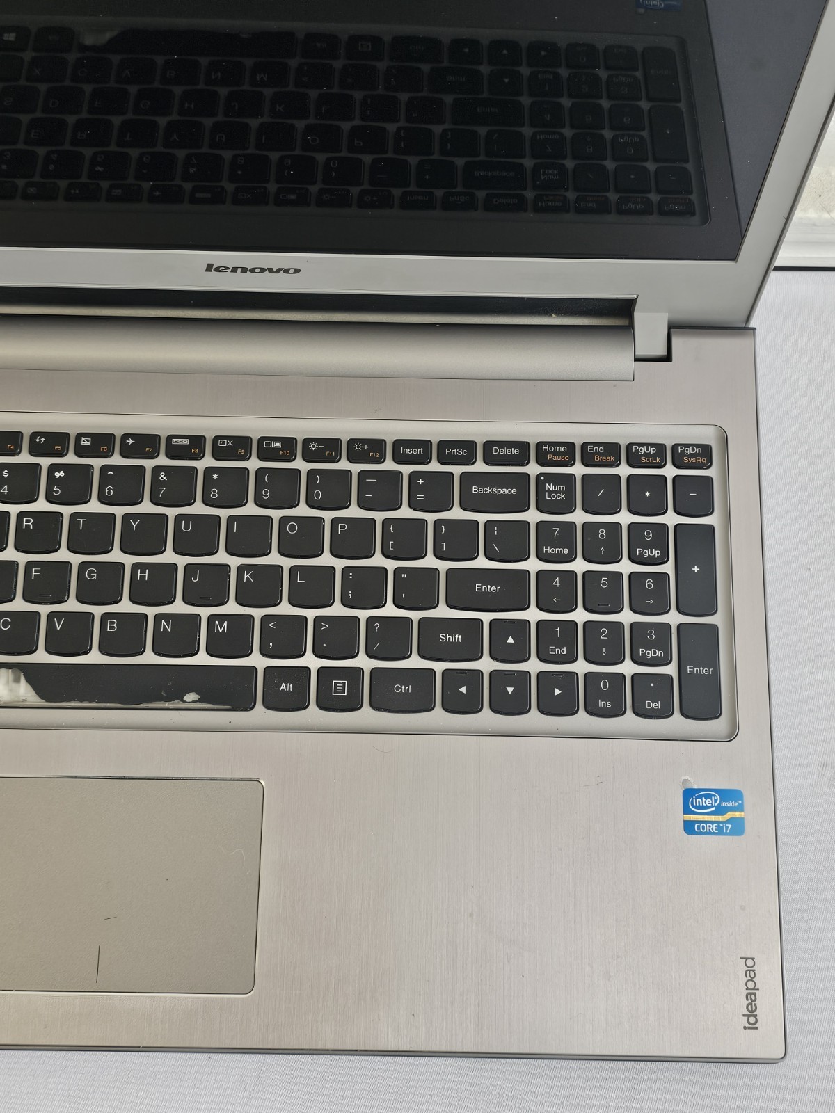 Lenovo IdeaPad P900 Laptop – i7-3520M – 8GB RAM – 1TB HDD – WORN KEYBOARD Win 10