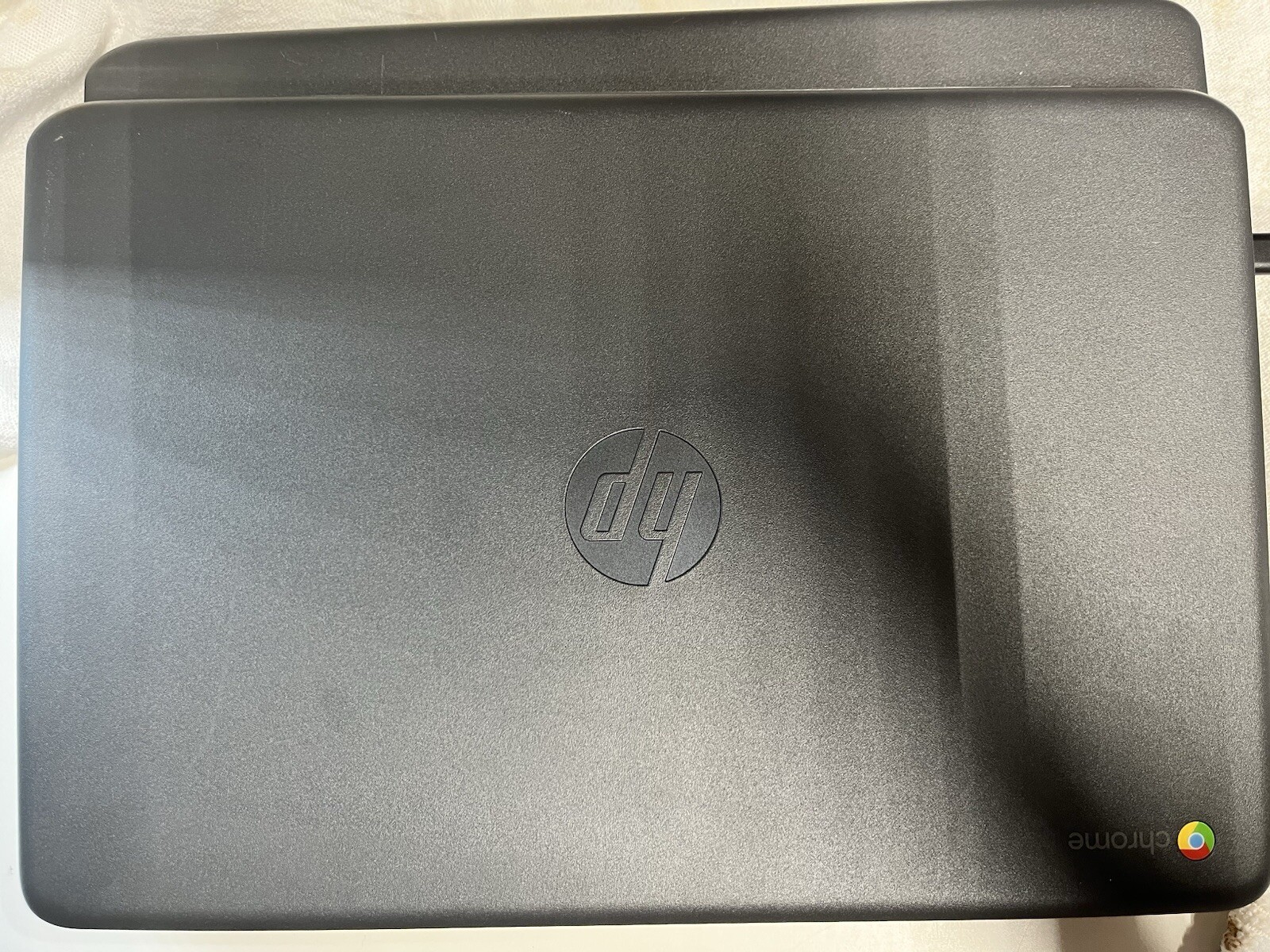 Lot Of HP Chromebook 14-Ca061dx (2 Total) & Dell Inspiron 15 3000 Read Descripti