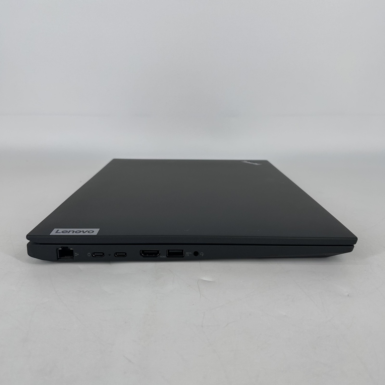 Lenovo ThinkPad T16 Gen 2 FHD+ TOUCH 3.3 GHz Ryzen 7 PRO 7840U 16GB 512GB SSD