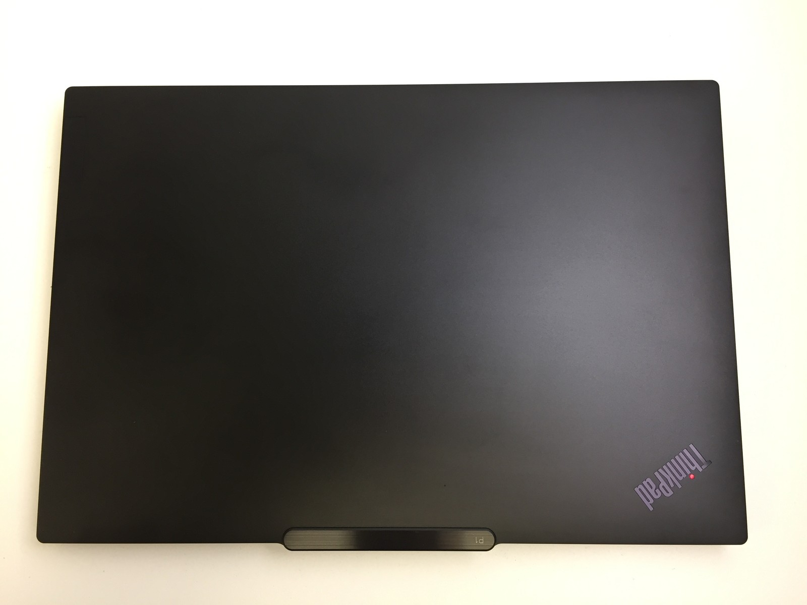 Lenovo ThinkPad P1 Gen 7 21KV000PUS – Intel Core Ultra 7, 32GB RAM, 1TB SSD