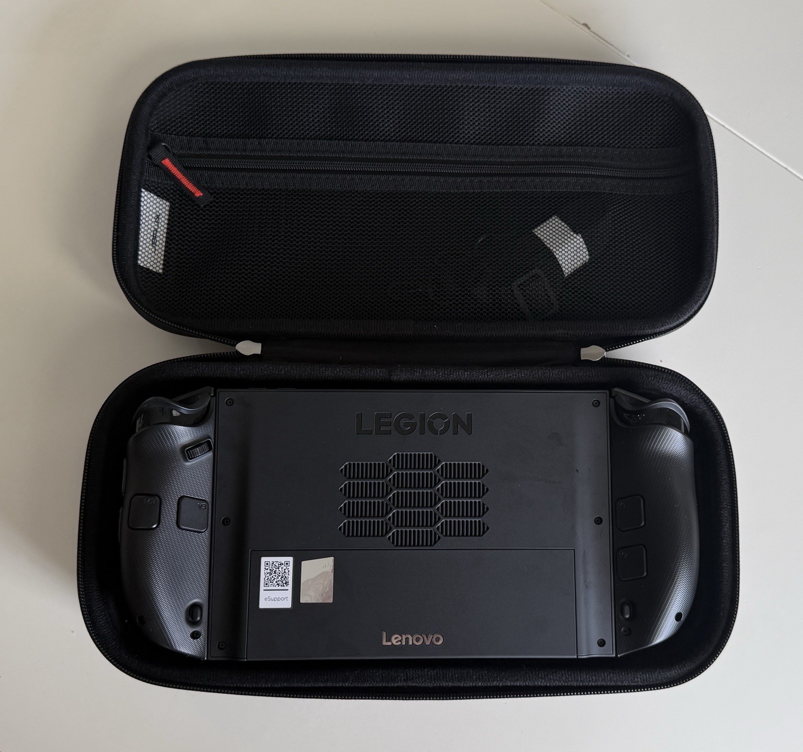 Lenovo Legion Go 2 – AMD Ryzen Z2 Extreme Z2E, 32GB, 1TB – With Carrying Case