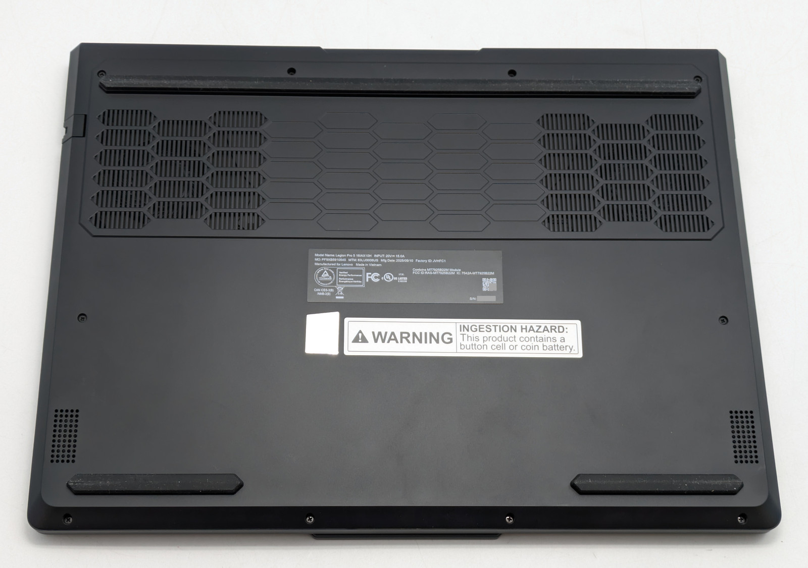 Lenovo Legion Pro 5 16IAX10H 16″ U9 275HX 32GB DDR5 1TB + 1TB SSD RTX 5070 Ti