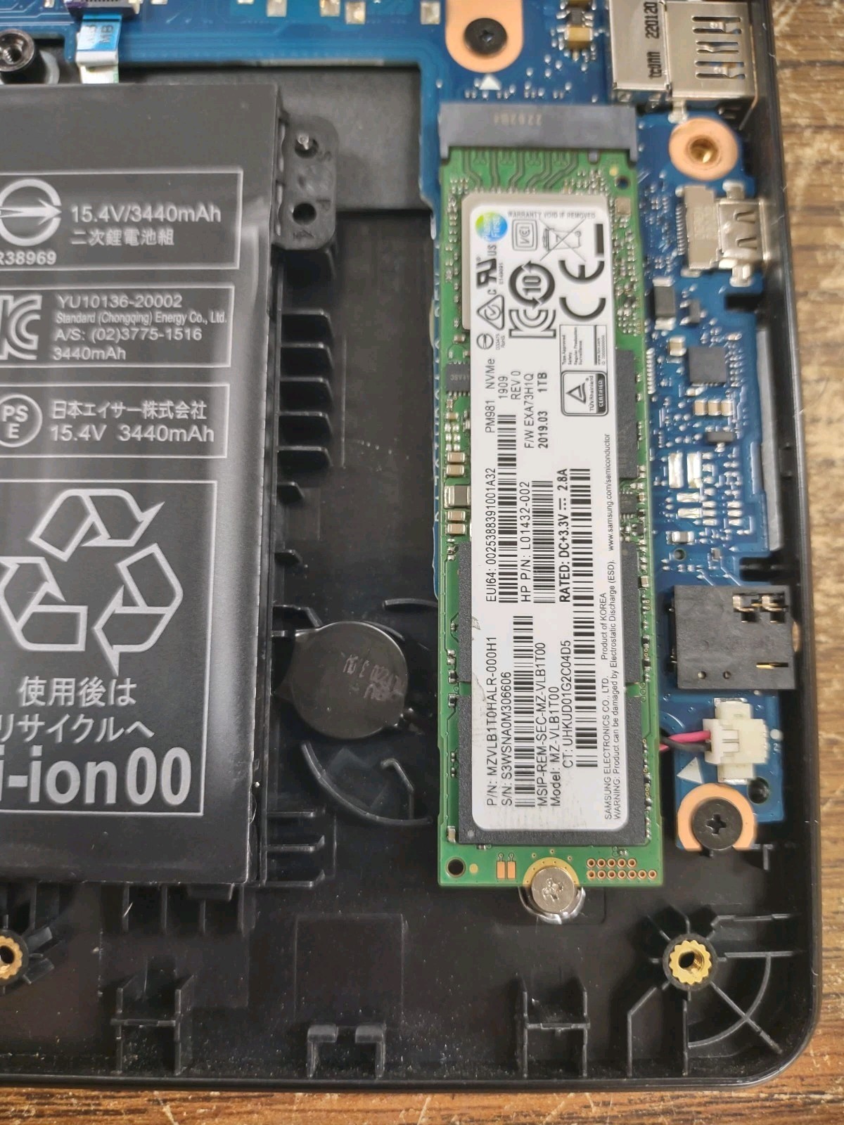 Acer TravelMate P215-53 N19Q8 W/ I7-1165G7, 16GB, 1TB.