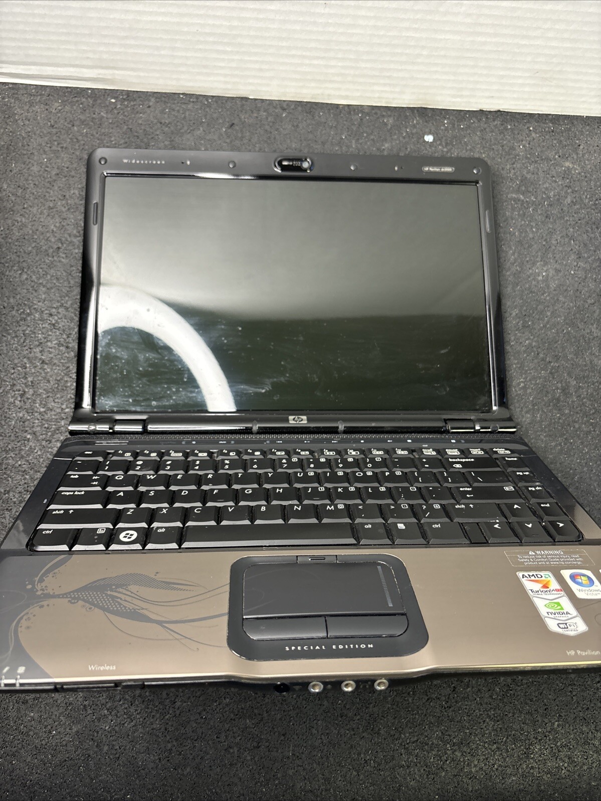 HP Pavilion DV2500 14″ Special Edition Laptop Widescreen 4GB AMD DUAL-CORE 2.10
