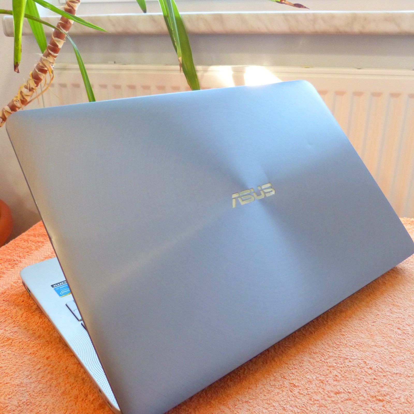 Asus N551 METAL 15″ GAMING GTX l BANG OLUFSEN SOUND I Windows 11 l i7 HDMI