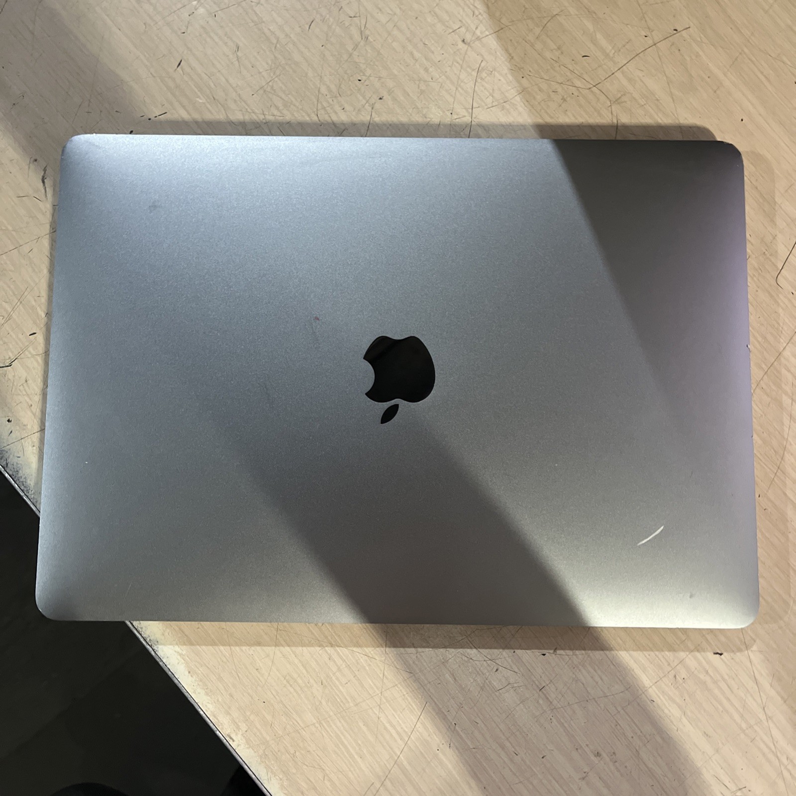 APPLE MACBOOK PRO 13″ TOUCH/2018 CORE I5-8259U 2.3GHZ 8GB RAM 256SSD