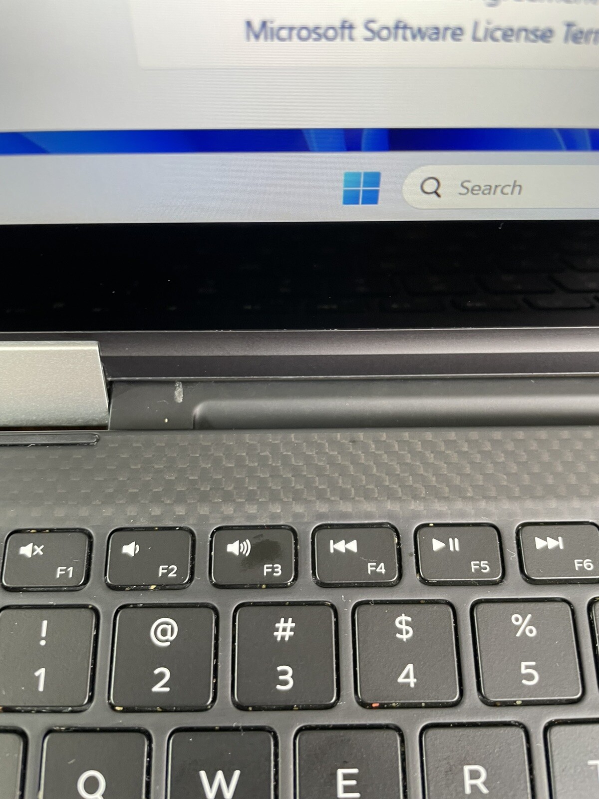 DELL XPS 15 9575 i7-8705G 3.1GHz 16GB RAM 512GB NVMe Radeon Vega Touch 2-in-1