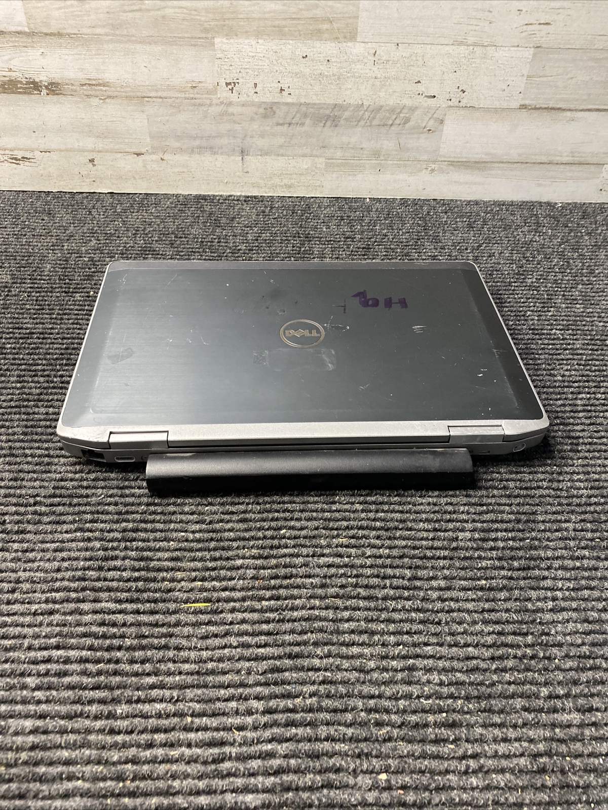 *FOR PARTS* Dell Latitude E6320 Core i5-2520M@2.50GHz,4GB RAM, NO HDD