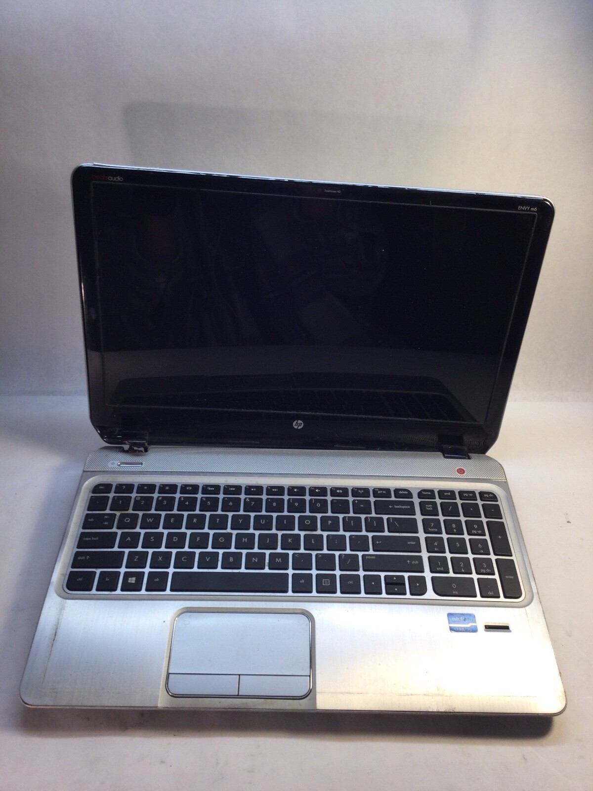 HP ENVY m61125dx 15″ Laptop Intel Core i5 3rd Gen. -DOES NOT STAY POWERED-MZ