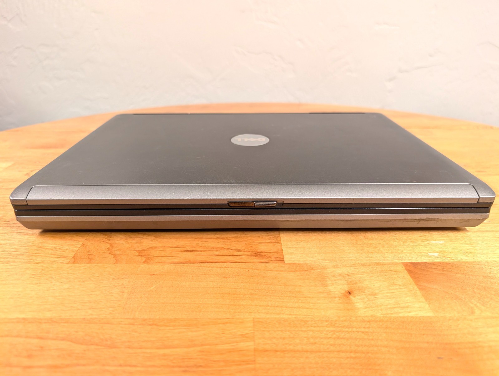 Dell Latitude D830 C2D 2.6Ghz 2GB 80GB XP Pro Serial Port DVD WiFi ~ COMPLETE!