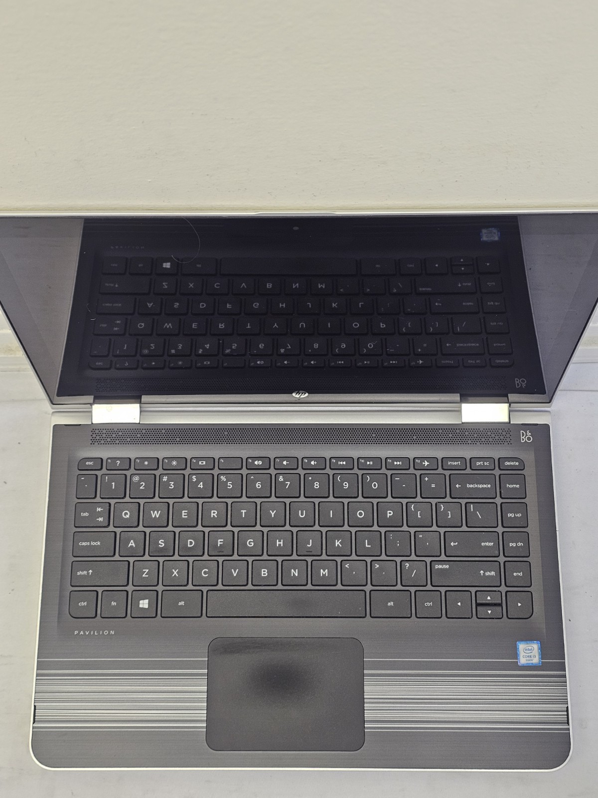 HP Pavilion x360 m3 Laptop – i3 6100u – 6GB RAM – 500GB HDD – BAD SCREEN WIN 10