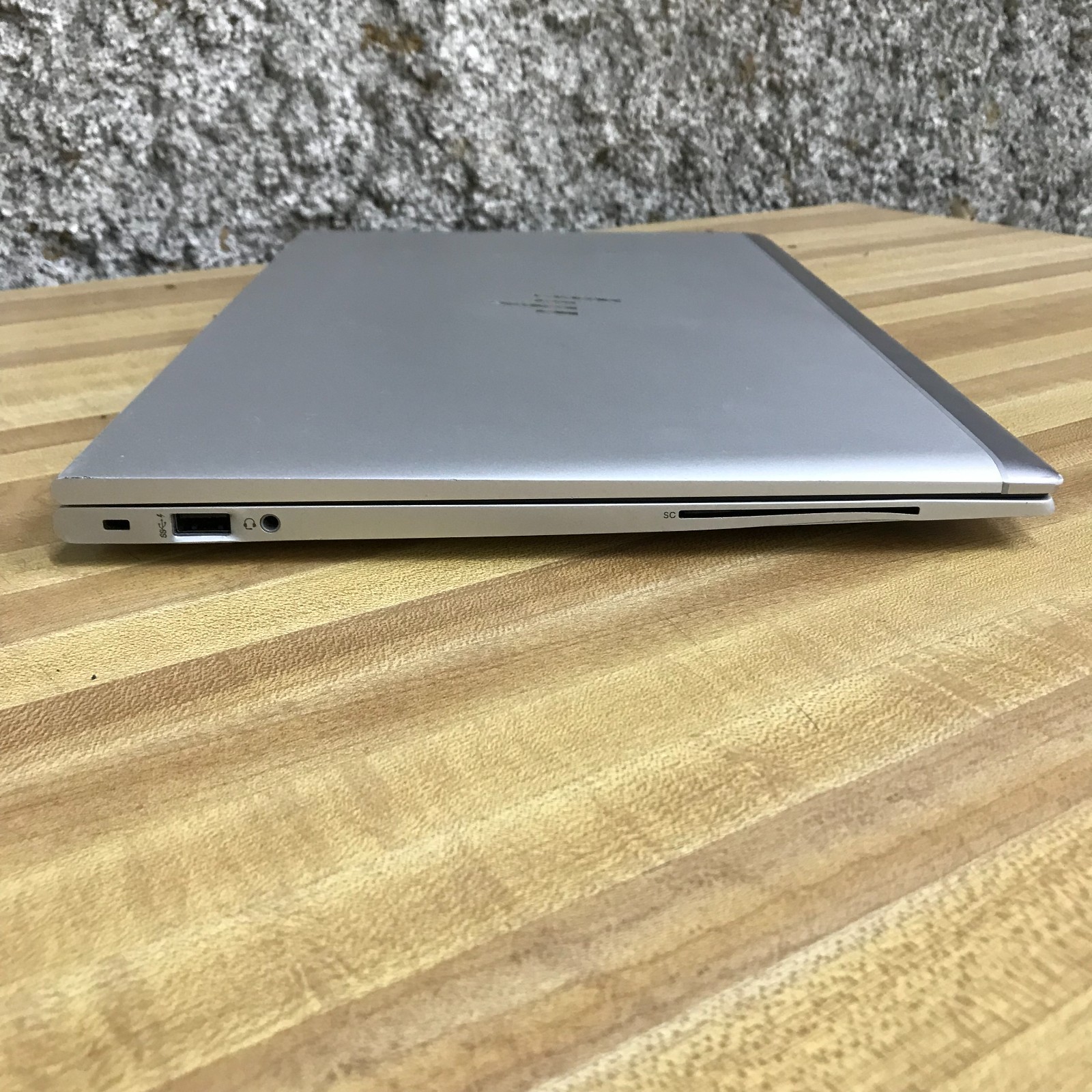 HP EliteBook 850 G7 14″ i5-10210U 1.60GHz 32GB Ram 512GB SSD (Windows 11 Pro)