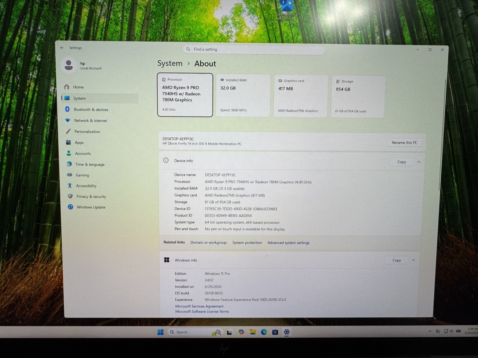 HP ZBook Firefly G10 A 14″ RYZEN 9 PRO 7940HS 1TB 32GB W11P Dreamcolor 120Hz