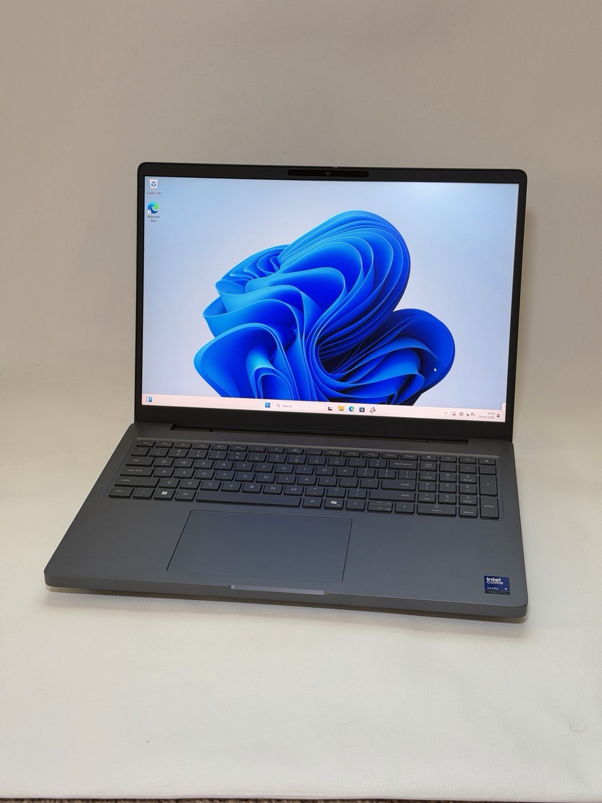 Dell Pro Max 16 Plus FHD+ Ultra 9 285HX 64GB 2TB RTX PRO 3000