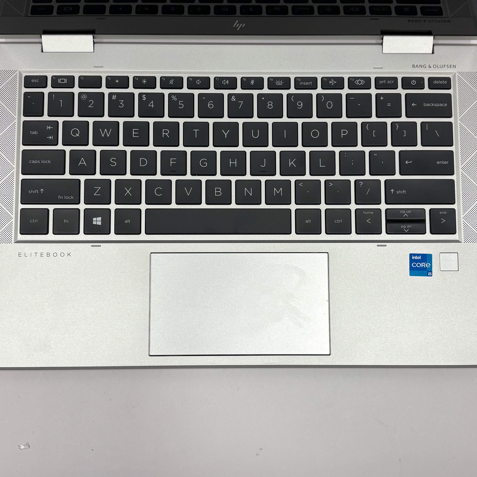 HP EliteBook x360 830 G8 14.4″ i5-1135G7 2.4GHz 16GB RAM 256GB SSD