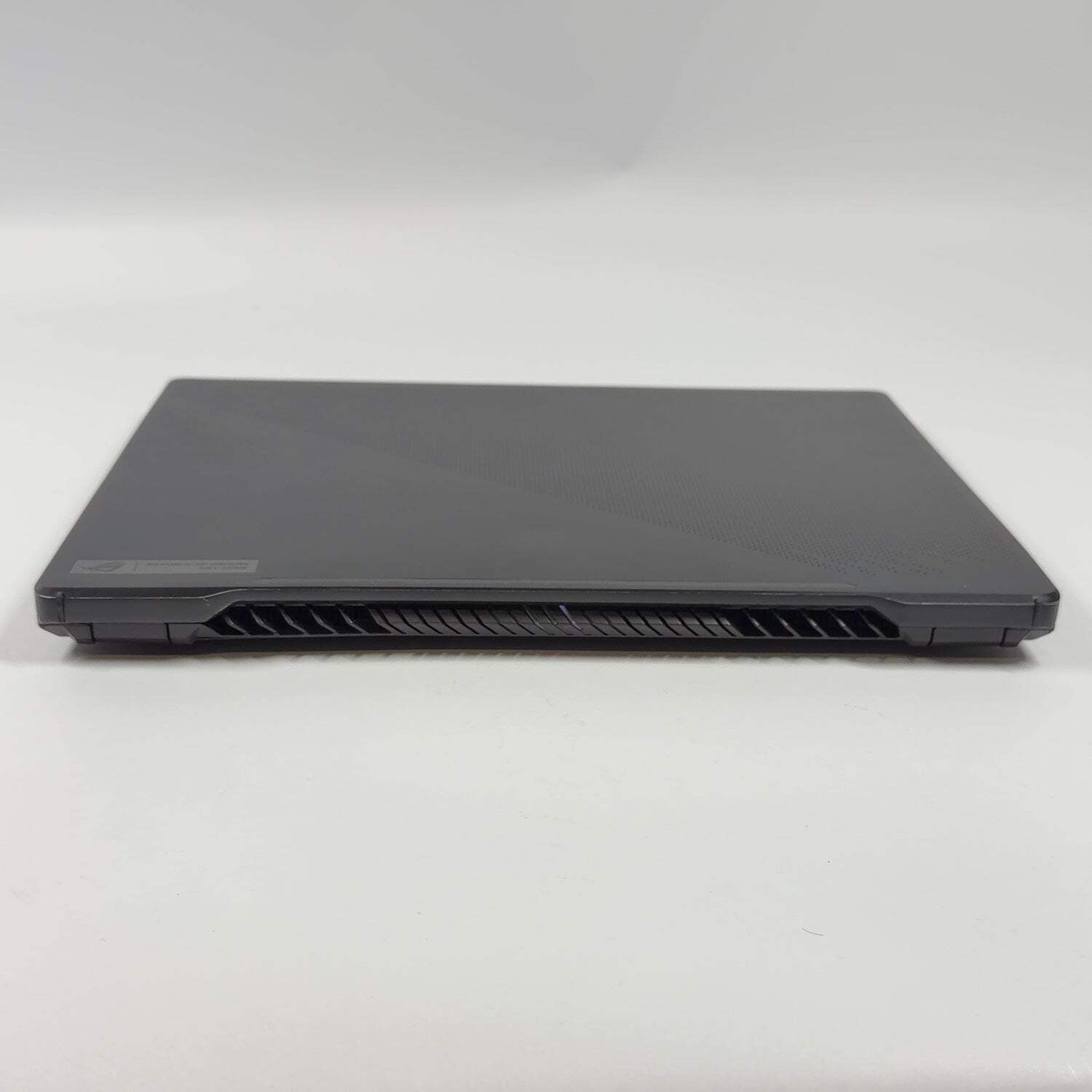 Asus ROG Zephyrus G15 15.6″ Ryzen 9 5900HS 3.3GHz 40GB RAM 1TB SSD 1TB SSD 3070