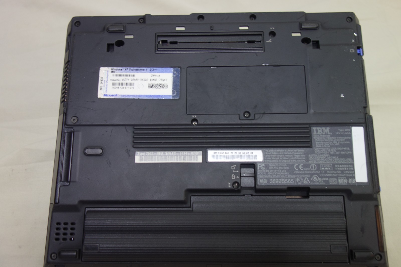 IBM Thinkpad X22 2662 12.1” Laptop Intel Pentium III 800MHz 256MB Screen damage