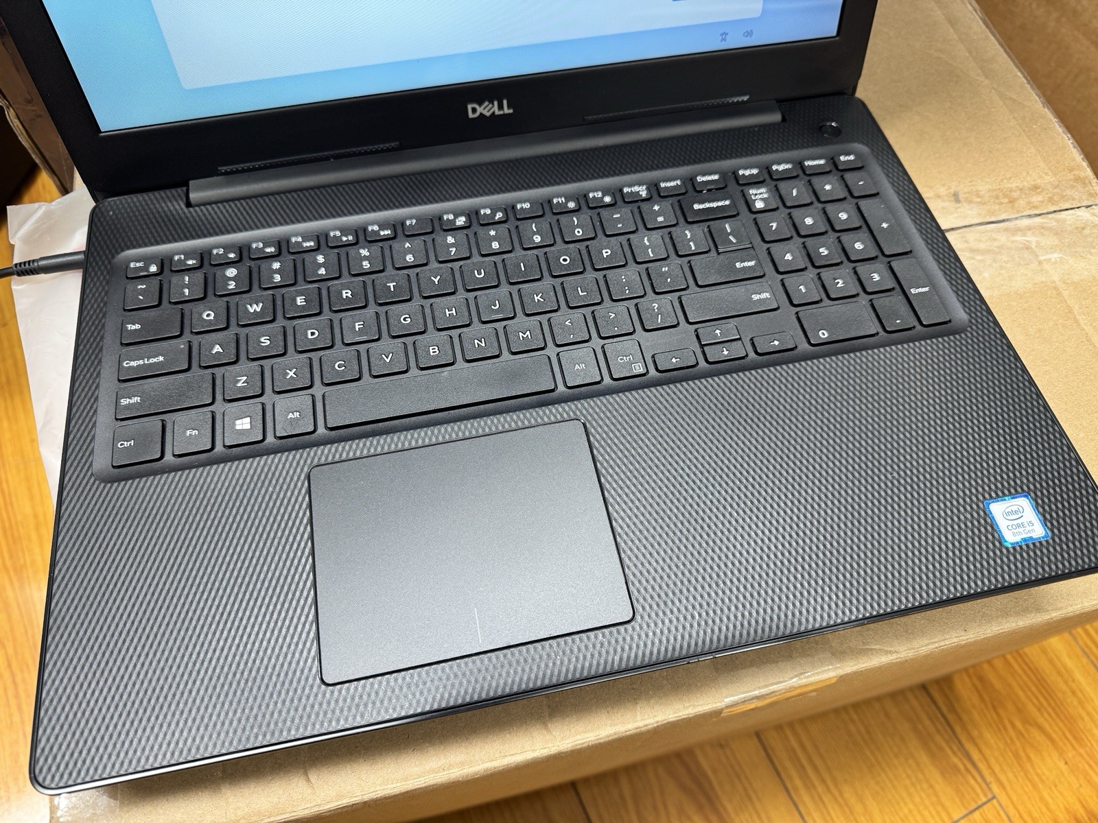Dell Inspiron 3583 15.6″ – i5-8265U 8GB RAM 256GB SSD Intel UHD Graphics – Black