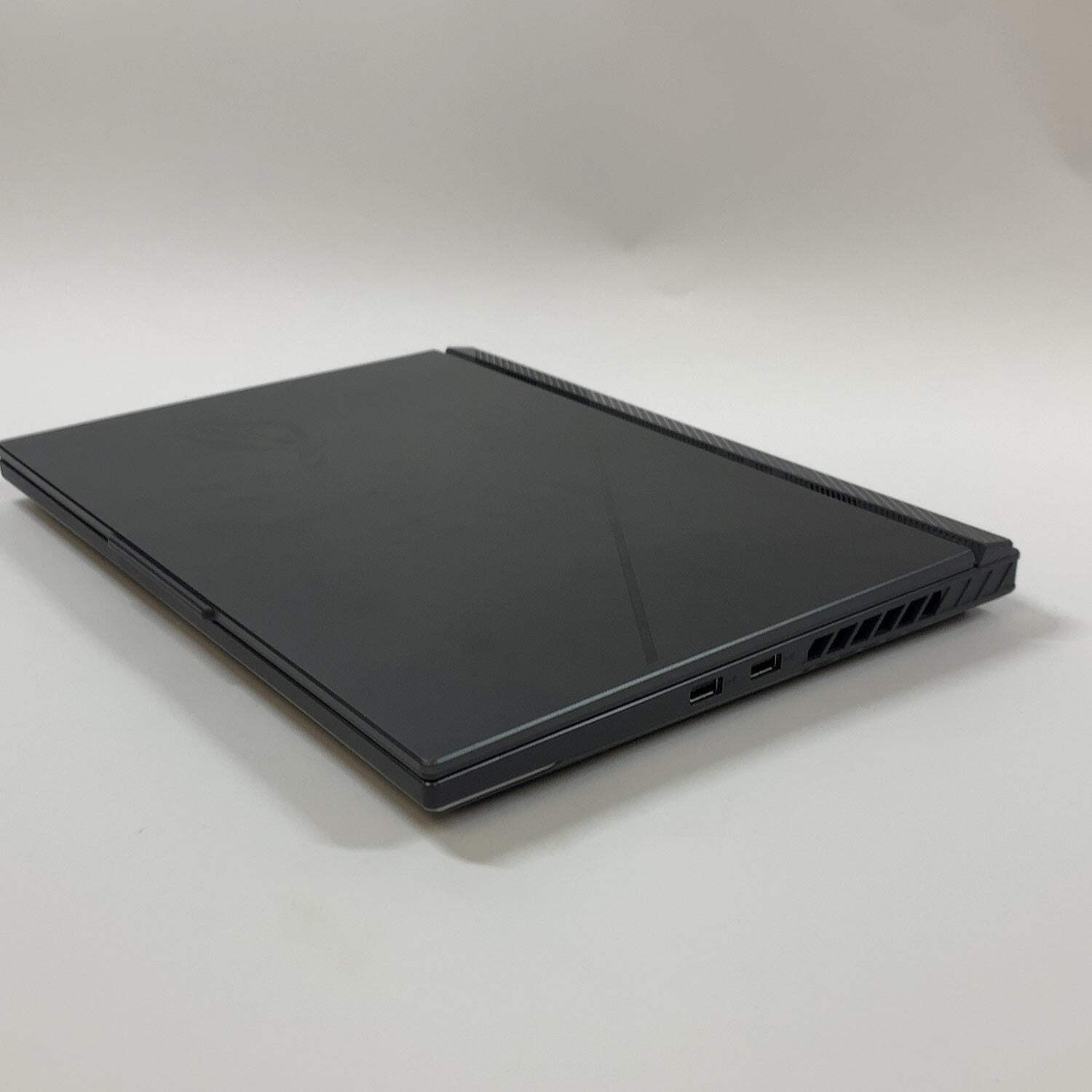 Asus ROG Strix G16 G614PR 16″ Ryzen 9 8940HX 16GB RAM 1TB SSD RTX 5070 Ti