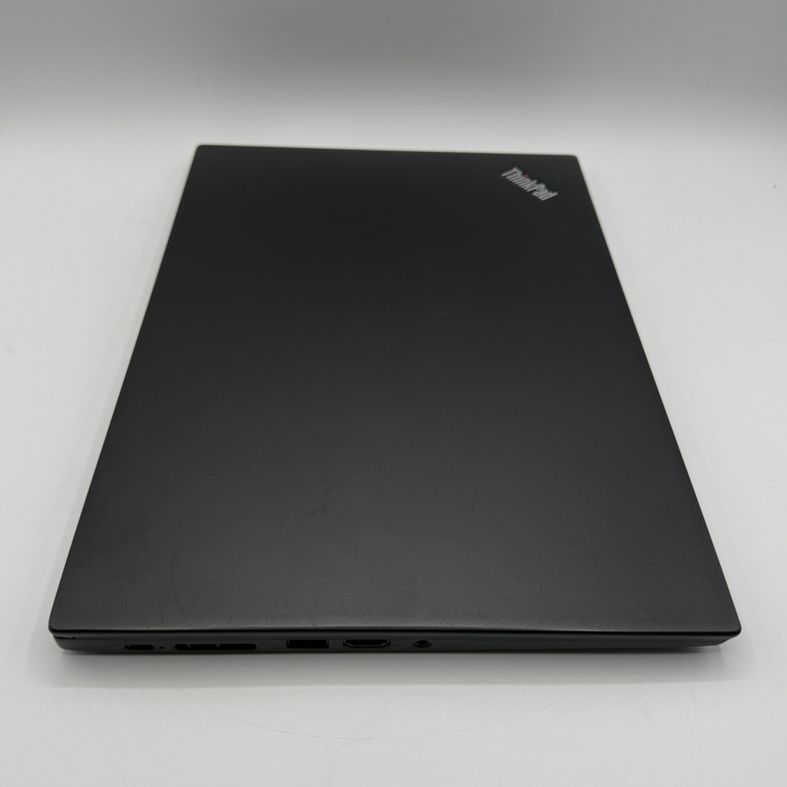 Lenovo ThinkPad T490s 14″ i7-8565U 16GB RAM 256GB SSD Win11 Pro Fingerprin Fair