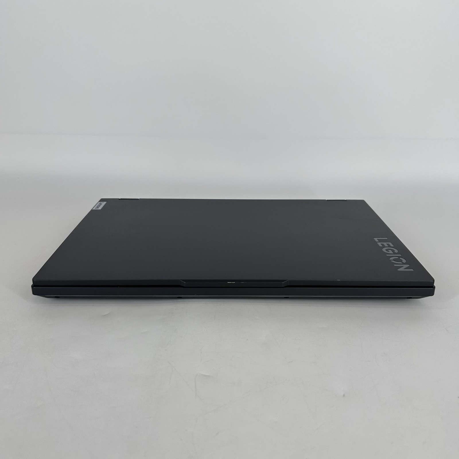 Lenovo Legion Pro 7i Gen 8 16 240Hz QHD+ 2.2GHz i9-13900HX 32GB 1TB SSD RTX 4080