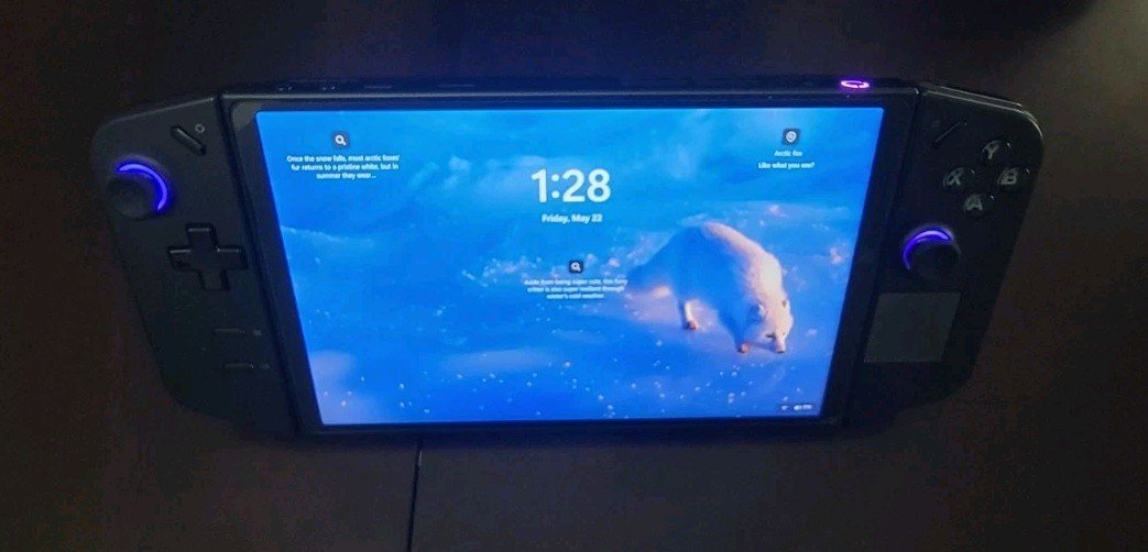 Lenovo Legion GO 8.8” 16GB RAM 2TB SSD AMD Ryzen Z1 Extreme