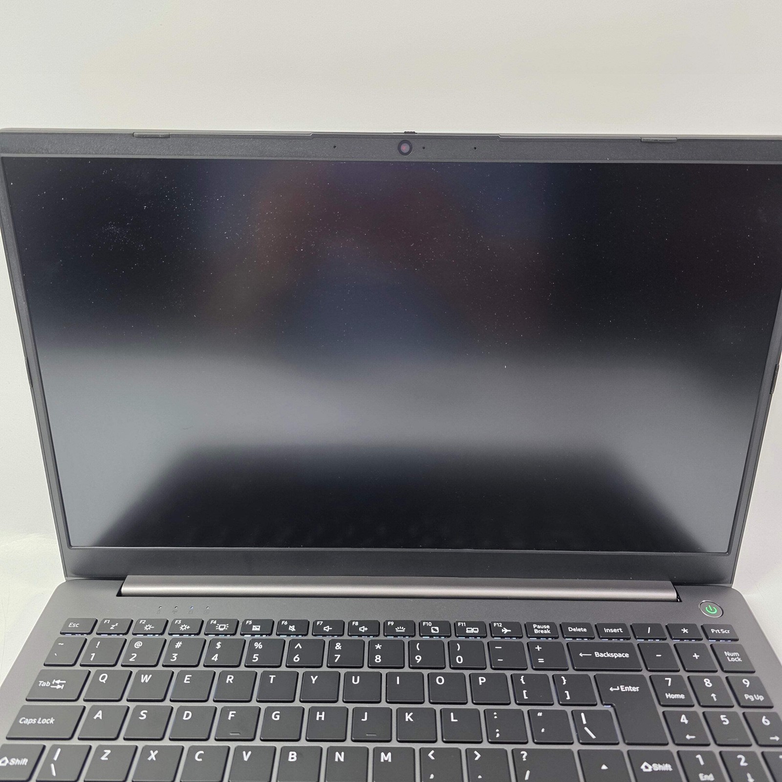 New CIARATECH N320-G1 15.6″ i5-1350p 1.9GHz 32GB RAM 2TB SSD