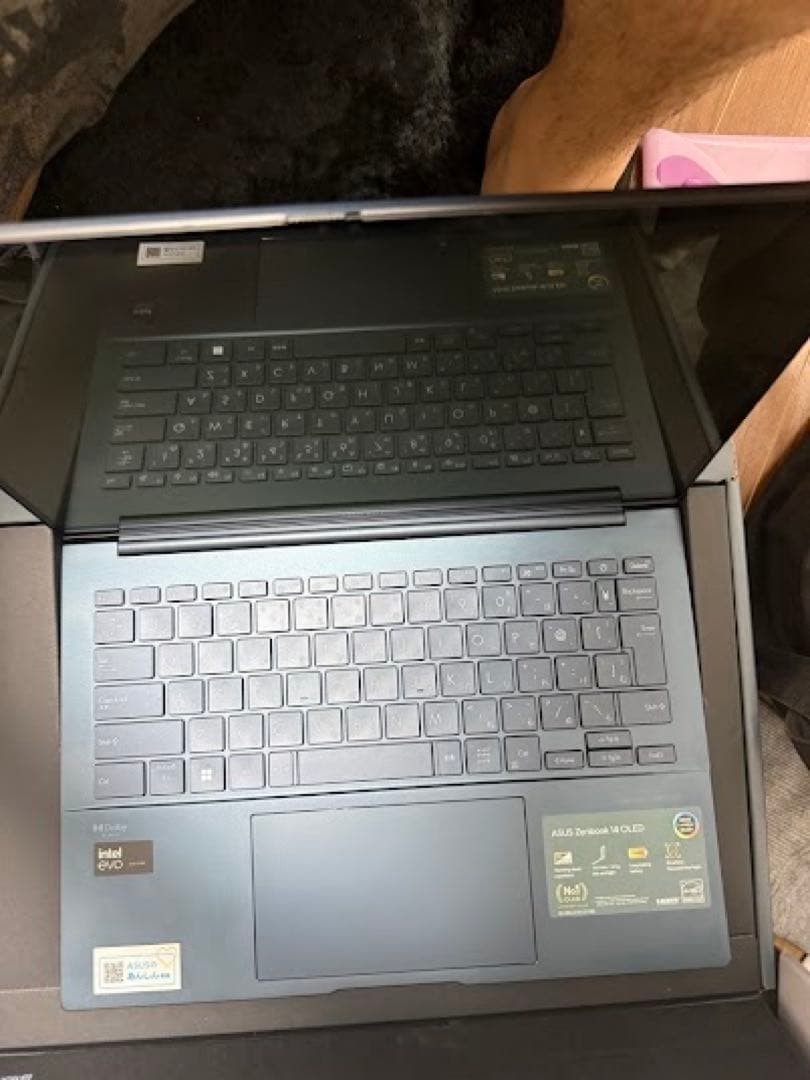 ASUS Zenbook 14 OLED Laptop Intel Evo Platform Japanese Keyboard OLED Display