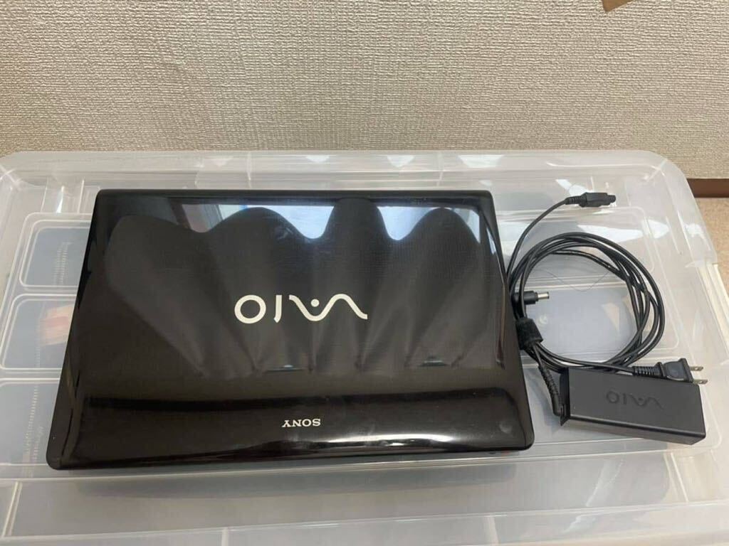 Sony Vaio E Series VPCEB17FJ Laptop Core i3 4GB RAM DVD Win10 Used