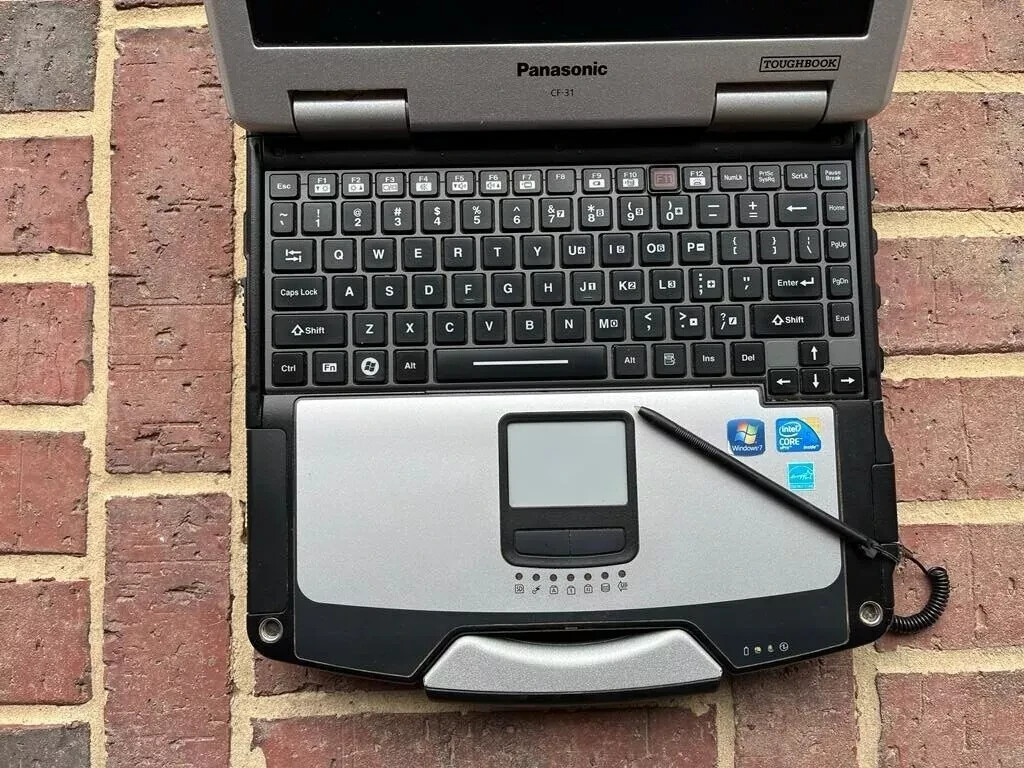 Panasonic Toughbook CF-31 MK1 i5 8gb 500gb 32 bit Win7 Serial port RS32 Rugged