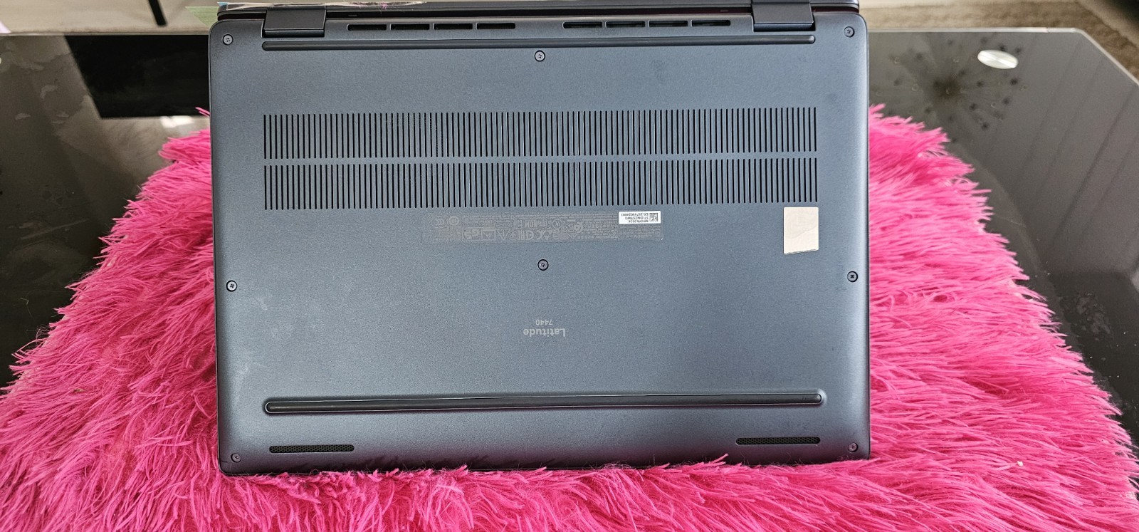 Dell Latitude 7440 14in i7-1365U 32GB 512GB SSD Windows 10 Pro Gray