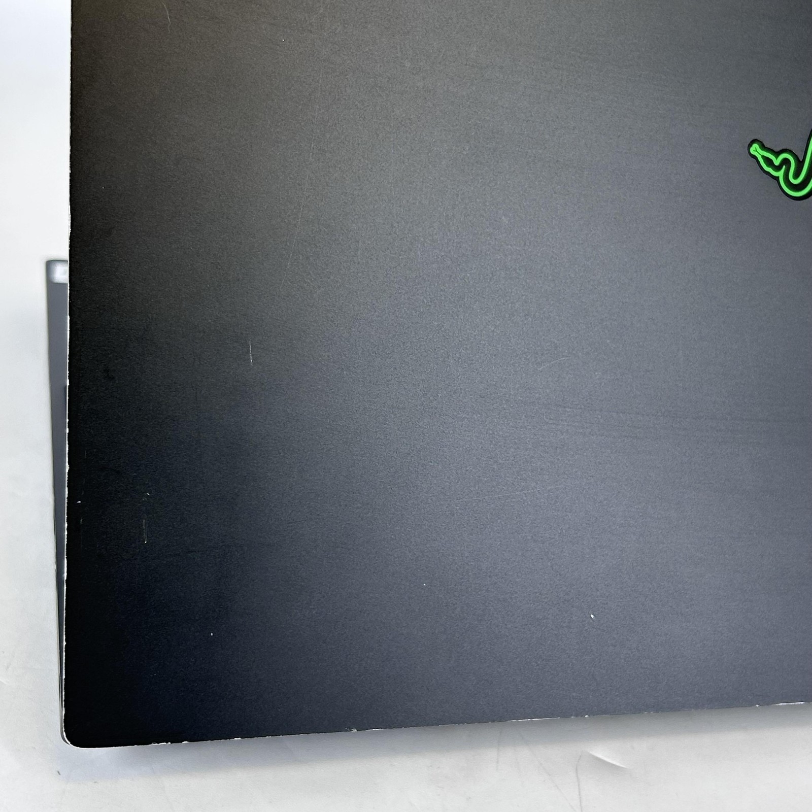Razer Blade 15 Advanced 300Hz FHD i7-10875H 2.3GHz 16GB 1TB RTX 2080 Super Max-Q