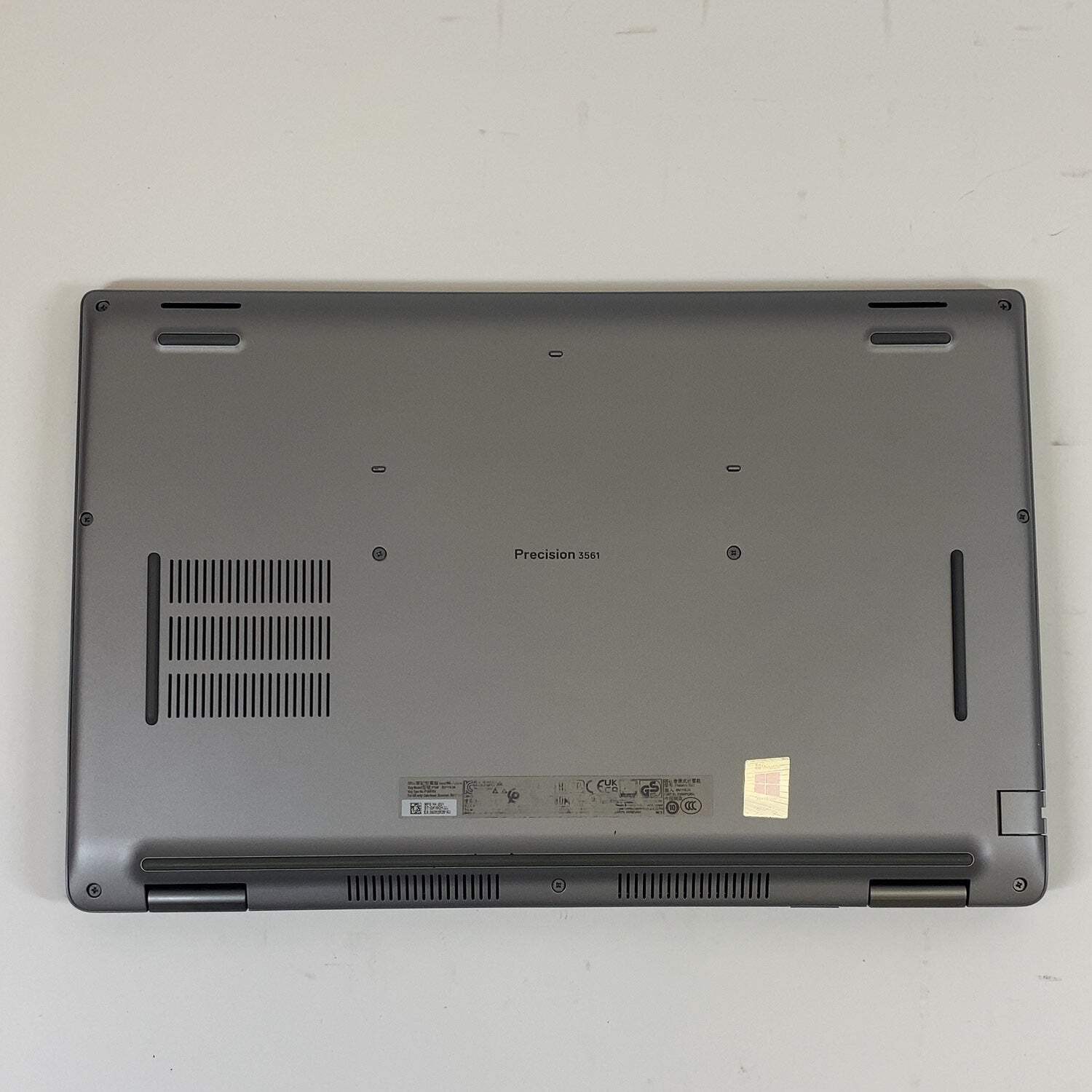 Dell Precision 3561 15.6″ i7-11850H 2.5GHz 16GB RAM 500GB SSD